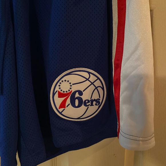 Philadelphia 76ers Nike Courtside Collection Authentic Shorts - Picture 2 of 6